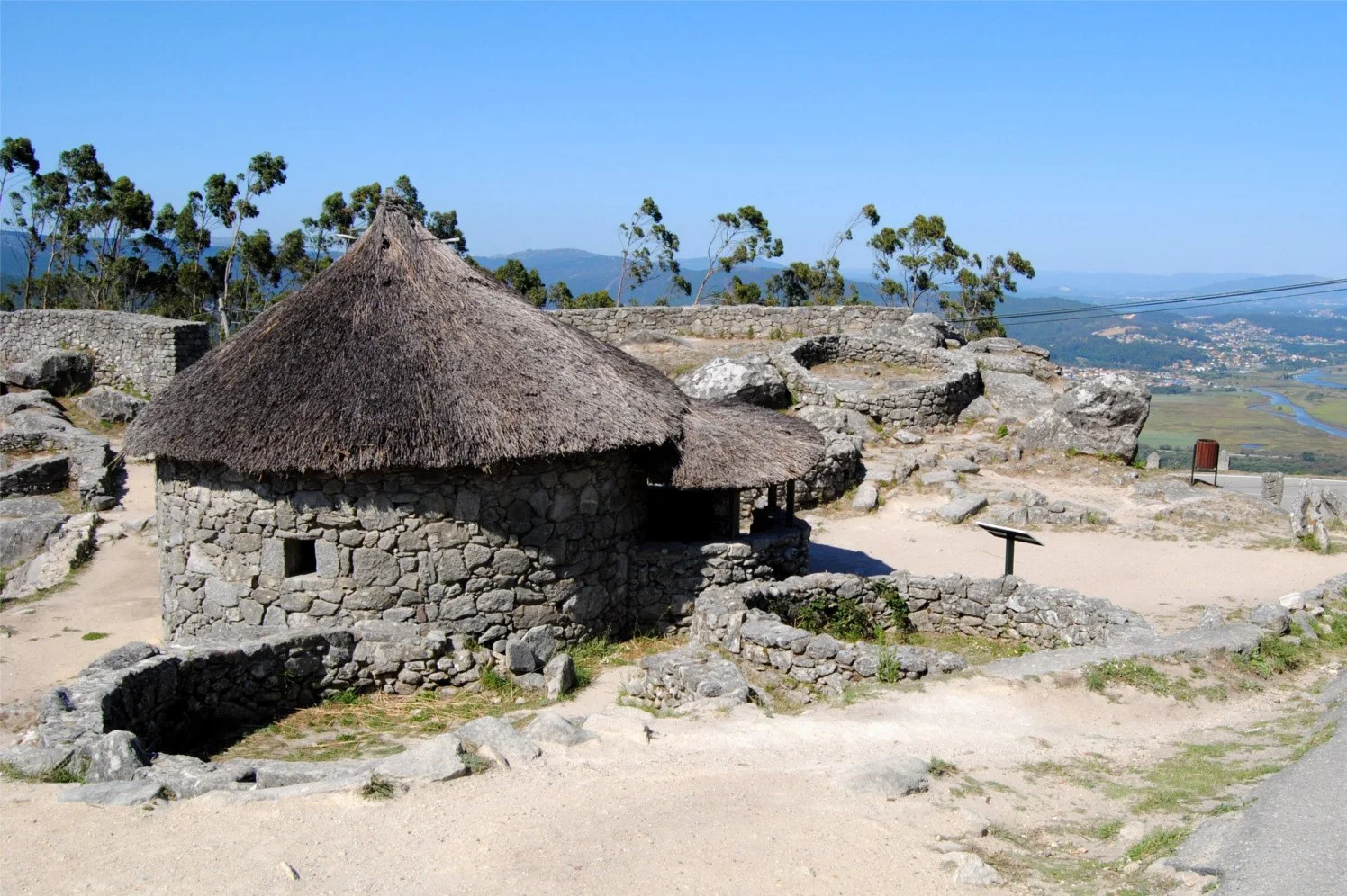 Castro de Santa Tecla, La Guardia, Pontevedra. Parte reconstruida