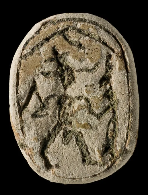 Escarabeo egipcio/fenicio de Ayamonte - Diario 'Huelva Buenas noticias' - Museo de Huelva
