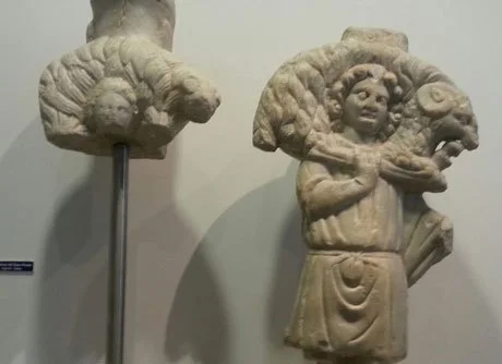Esculturas gemelas del Buen Pastor, Museo de Almería