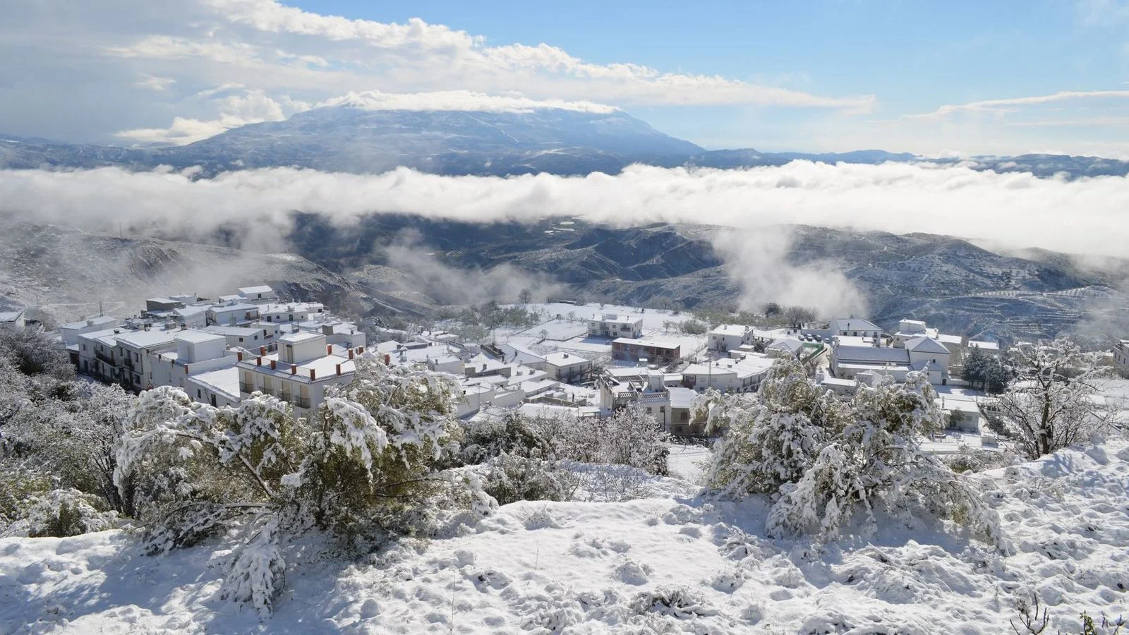 Vista del núcleo de Yegen, en Alpujarra de la Sierra