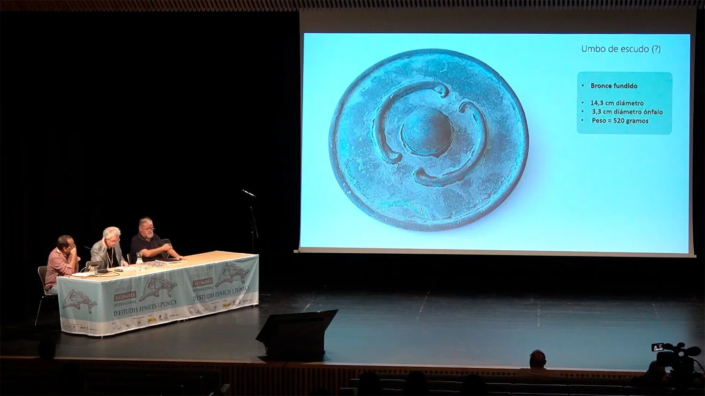 Presentación del hallazgo en el X Congreso de estudios Fenicios y Púnicos, Ibiza - lamarinaplaza.com