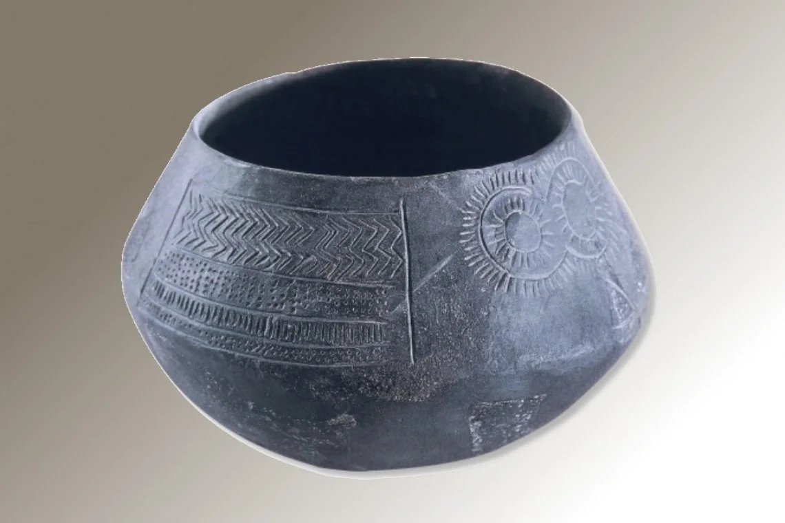 Vasija ceremonial con escritura ELA de Los Millares transcrita por Georgeos Díaz-Montexano / atlantidahistorica.com