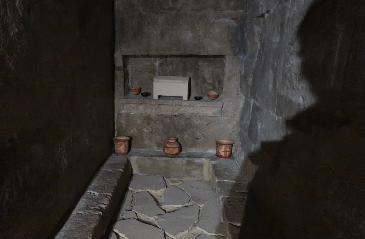 Reconstrucción de una tumba principesca íbera. Museo arqueológico provincial de Jaén