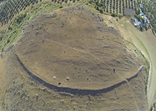 Vista aérea del yacimiento de Villavieja. Fuente: Villaviejaprehistorica.com