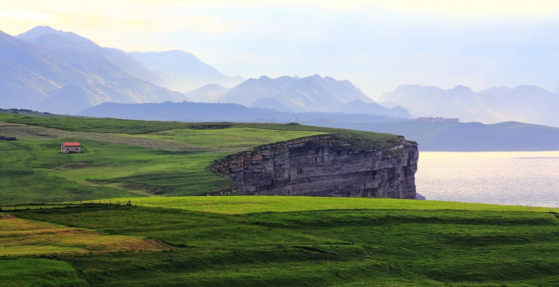 Acantilados de Toñanes, Cantabria